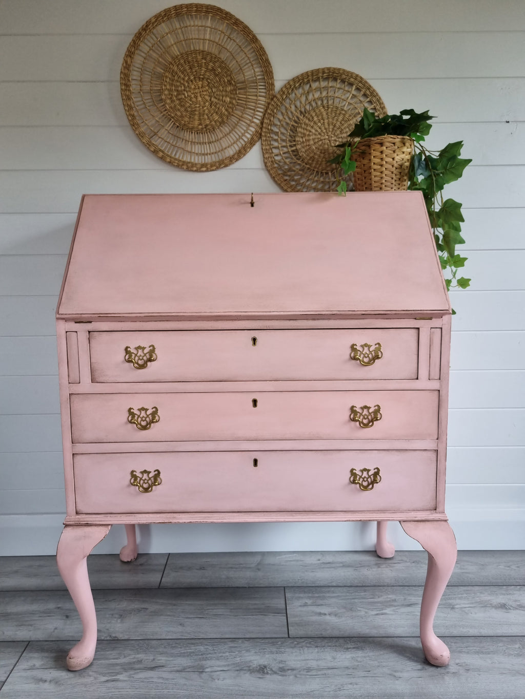 Pink Writing Bureau