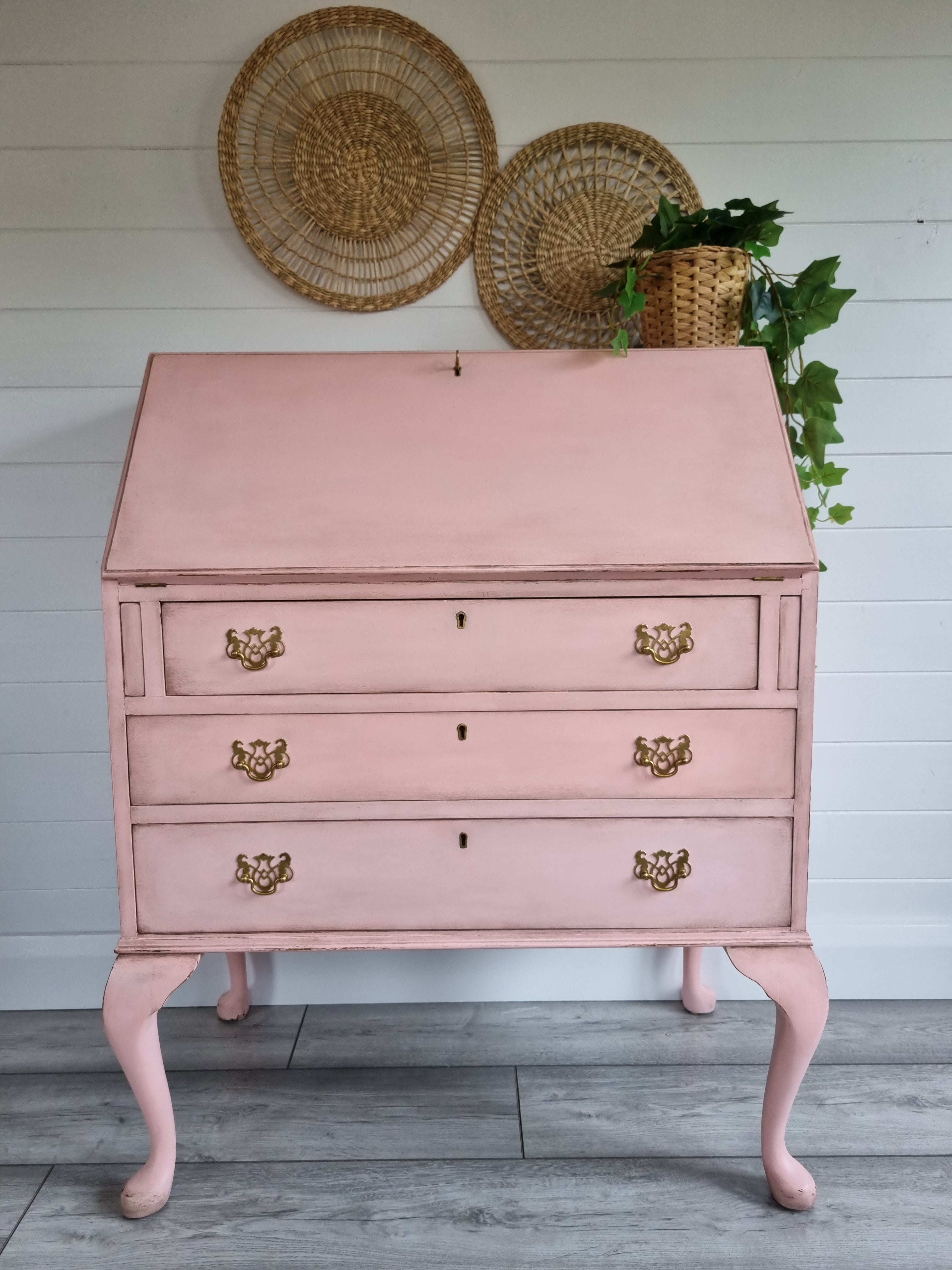 Pink Writing Bureau