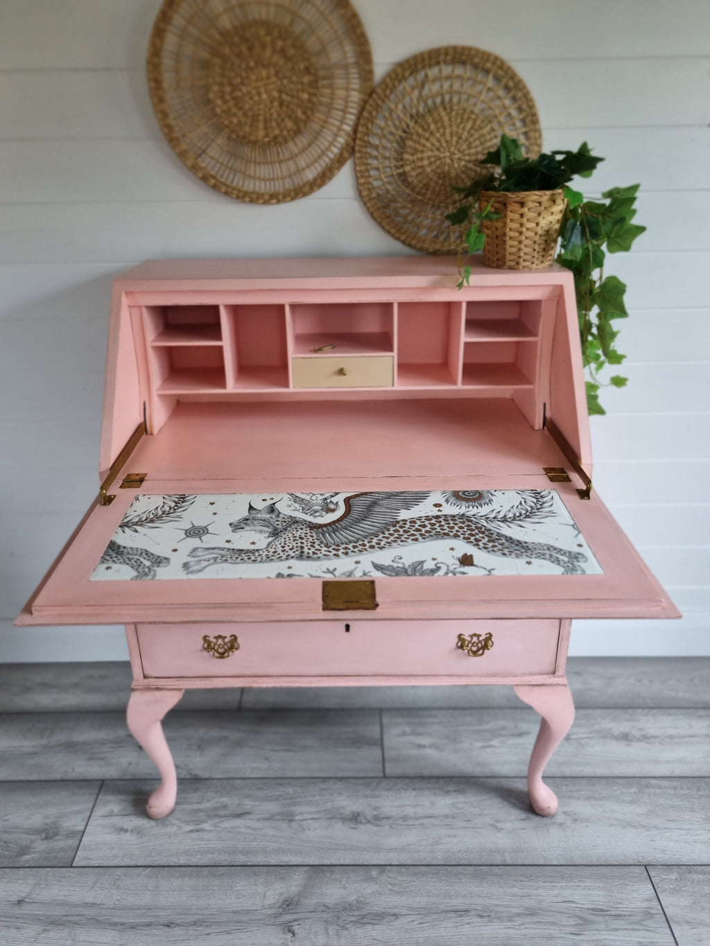 Pink Writing Bureau