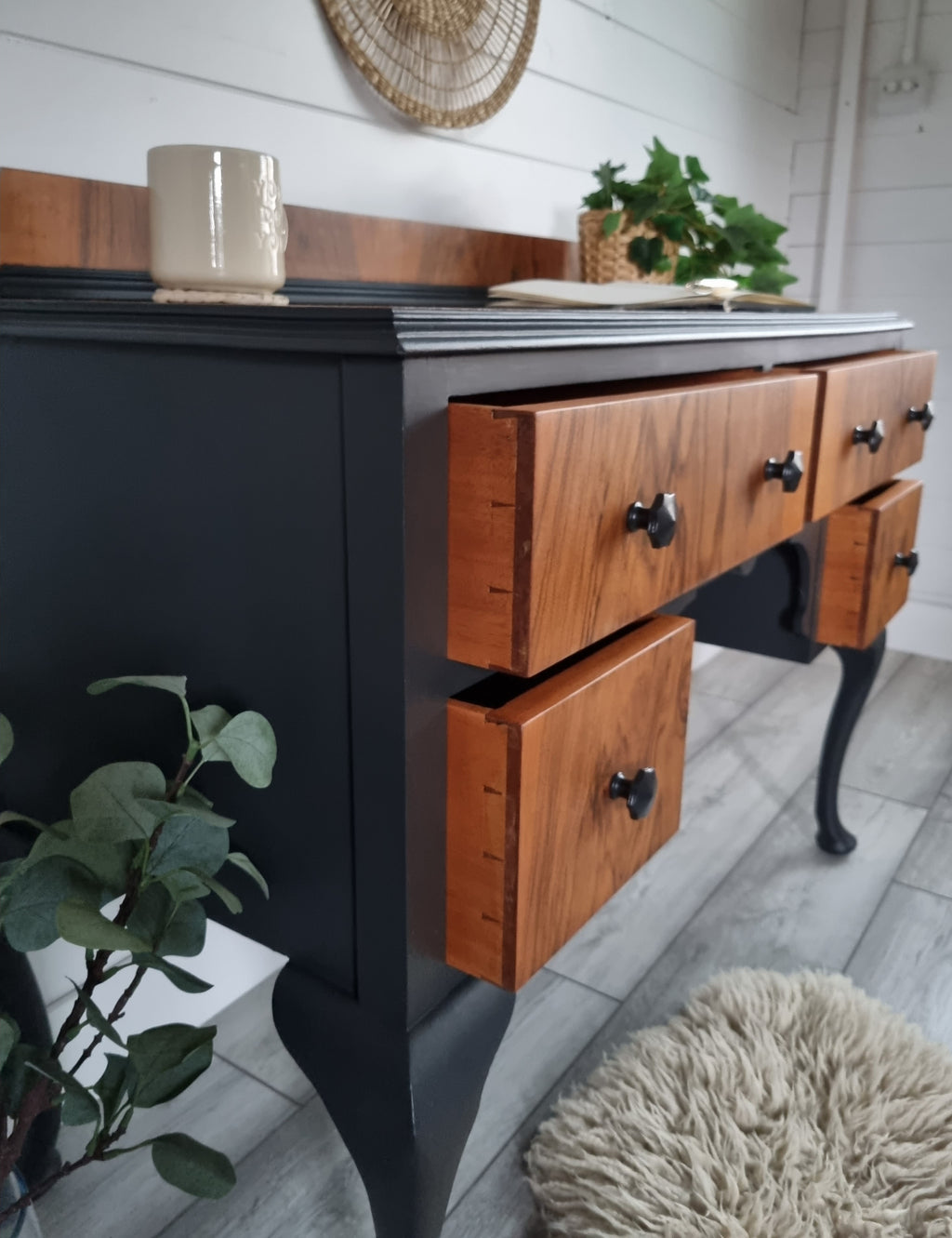 Queen Anne dressing table