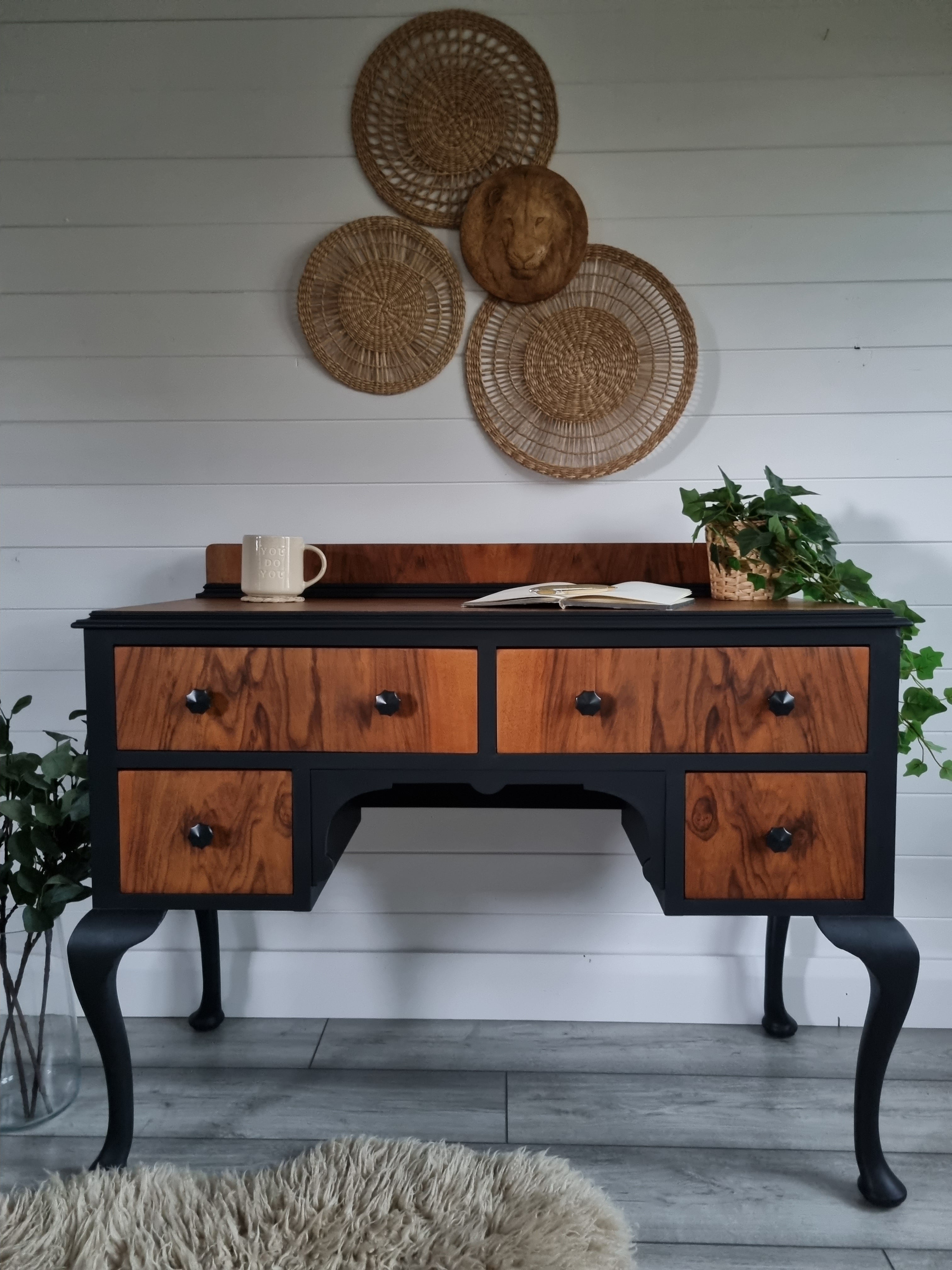 Queen Anne dressing table